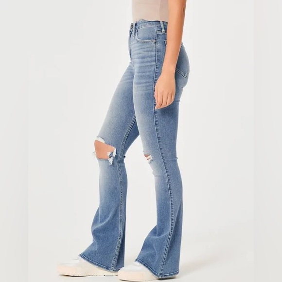 HIGH-RISE RIPPED MEDIUM WASH VINTAGE FLARE JEANS - Picture 5 of 6